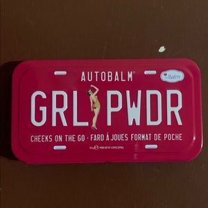 girl pwdr makeup palette